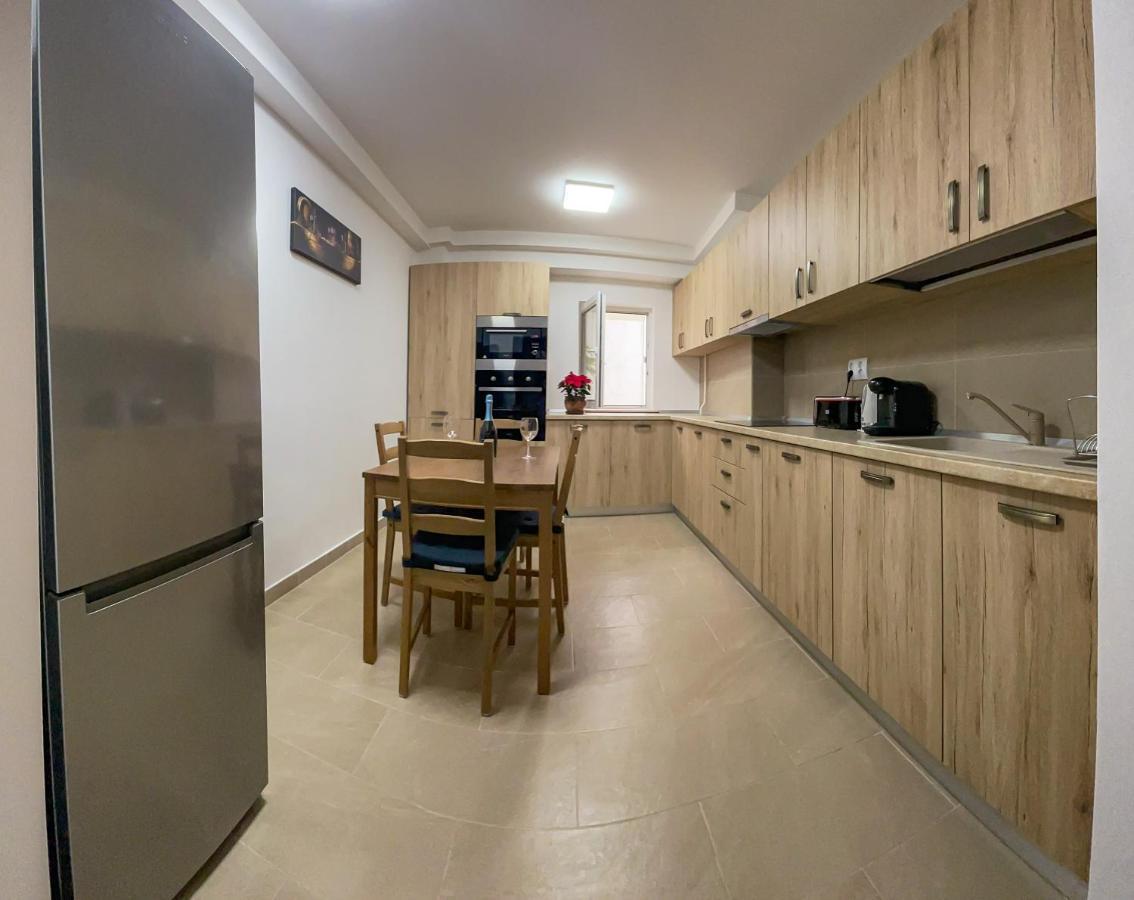 National Arena Mega Mall Elana Apartment Bucureşti Eksteriør bilde