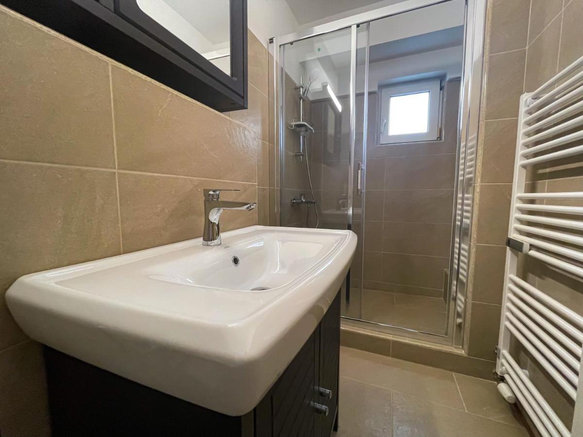 National Arena Mega Mall Elana Apartment Bucureşti Eksteriør bilde